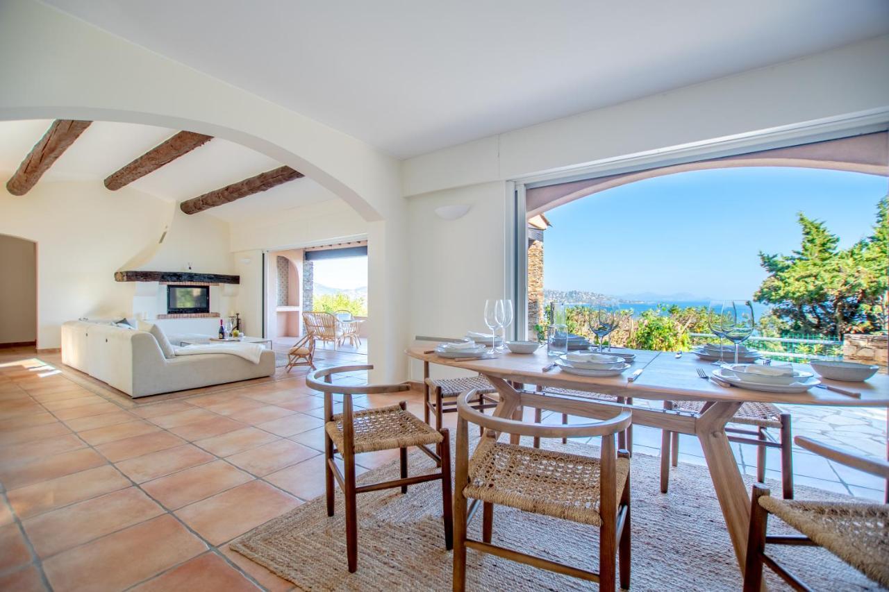 Superbe Villa, Incroyable Vue Mer, Piscine Chauffee, Climatisee 圣马克西姆 外观 照片