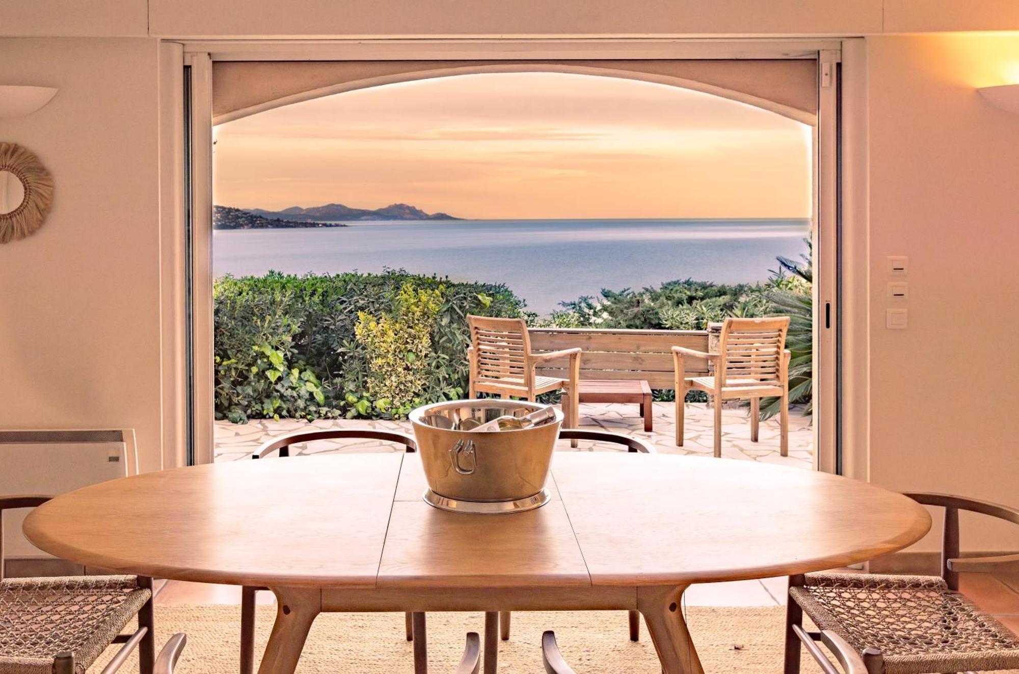 Superbe Villa, Incroyable Vue Mer, Piscine Chauffee, Climatisee 圣马克西姆 外观 照片
